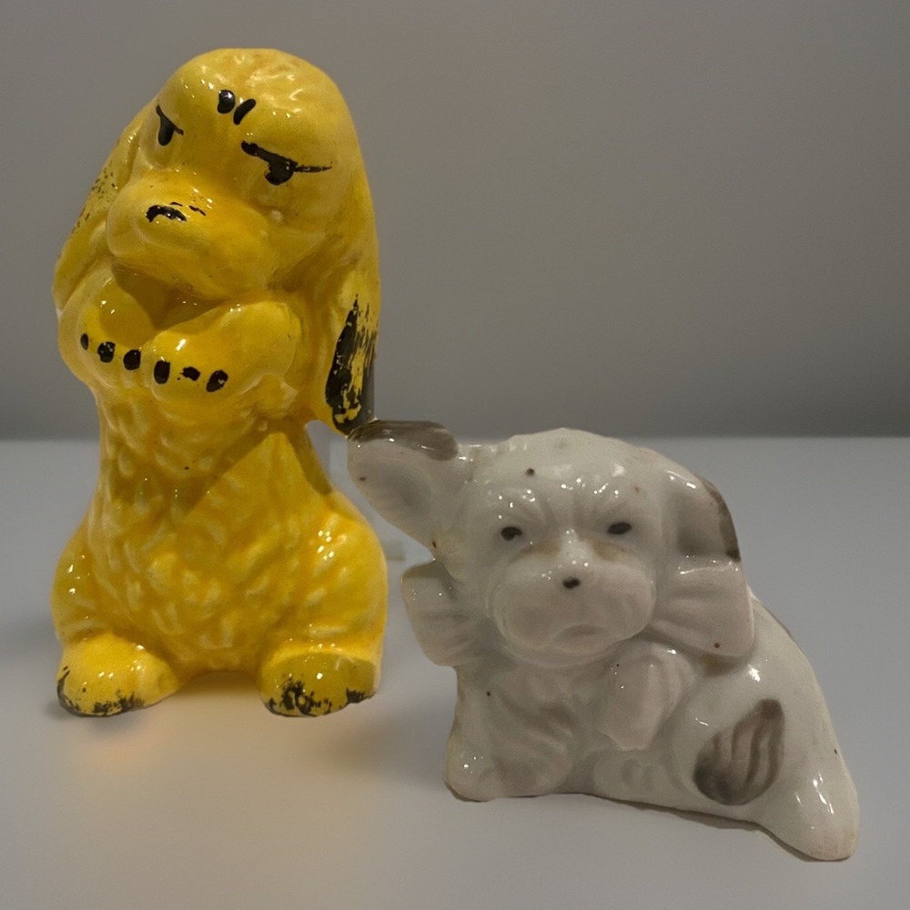 ❤️ 2 Vintage Mini Ceramic Figurine Statue Puppy Dog